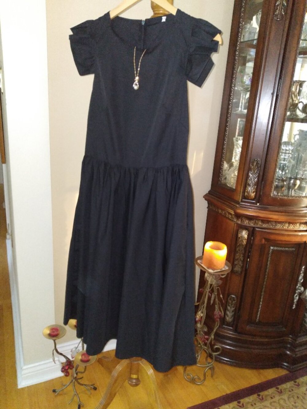 Elegant Classic Black Dress, Made in Europe, Vlesh, Size - 2P